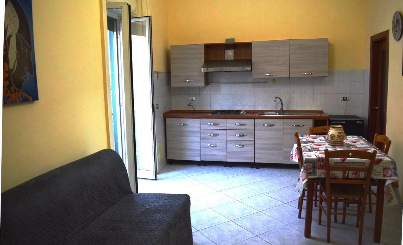 A Casa Di Peppe Apartment Naples Exterior photo
