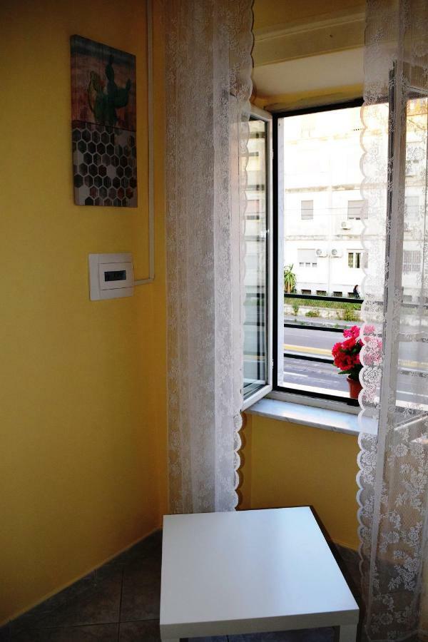 A Casa Di Peppe Apartment Naples Exterior photo