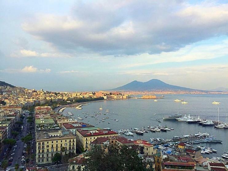 A Casa Di Peppe Apartment Naples Exterior photo